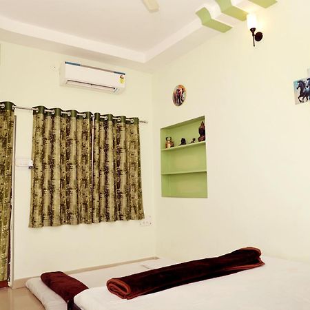 Shree Vinayak Guest House Ujjain Dış mekan fotoğraf
